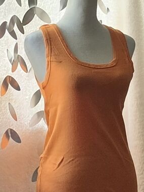 Everyday Scoop Neck Tank Top in Orange
